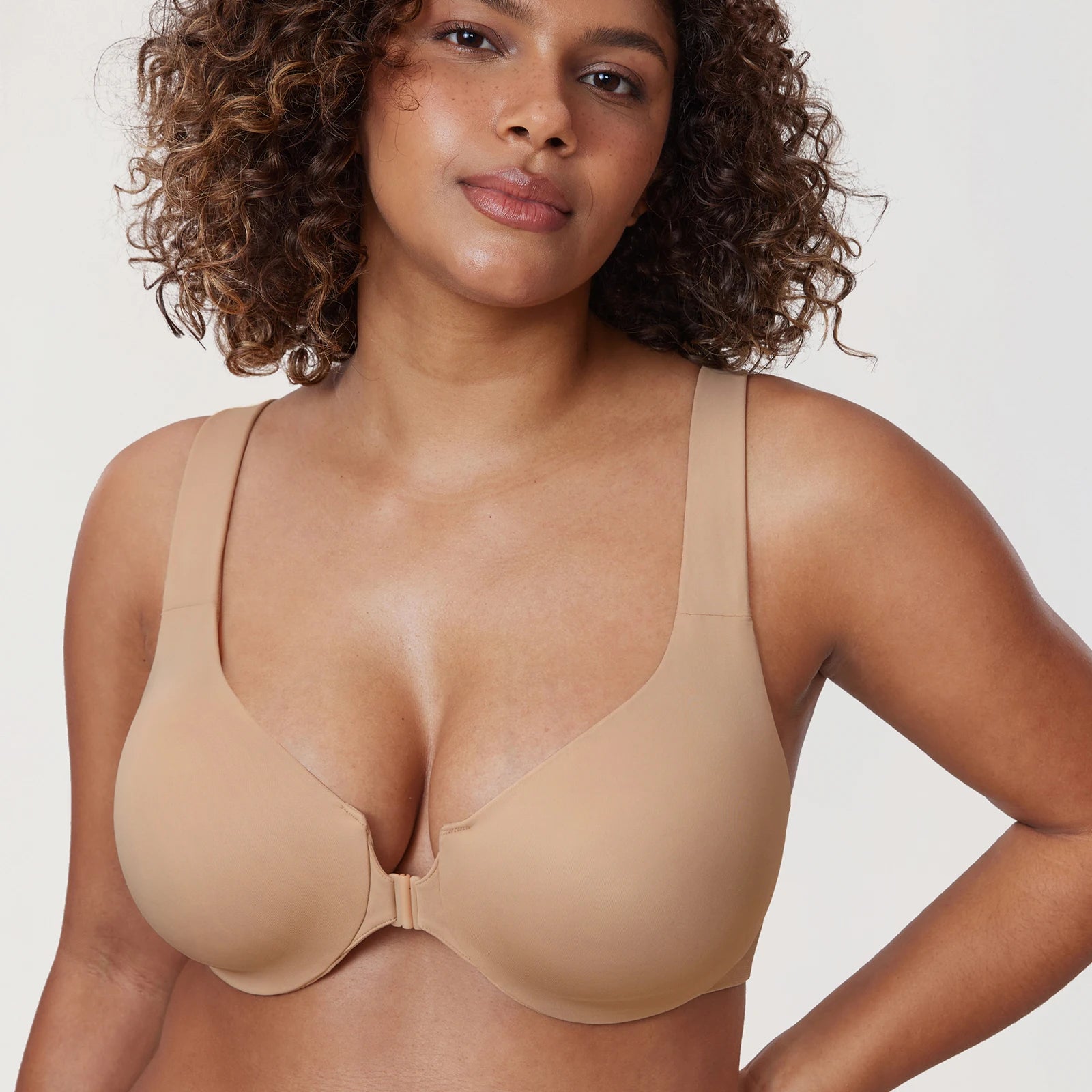 Plus Size Seamless Front Closure Bra | Full Coverage Racerback Non-Padded Plunge